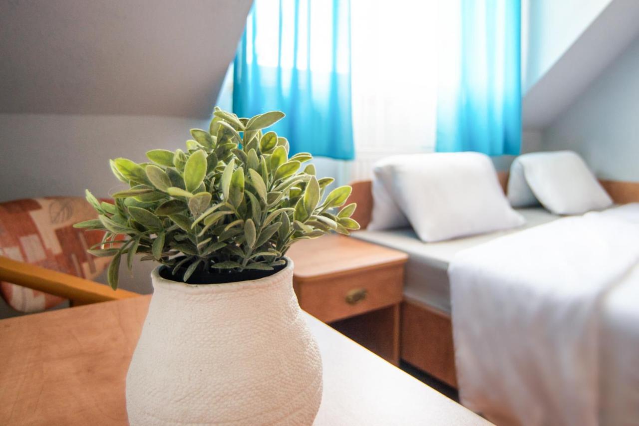 Promyk Hotel Rewal Bagian luar foto